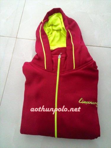 Áo khoác nỉ đỏ đô