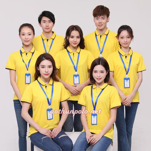 Áo thun vàng cổ sọc