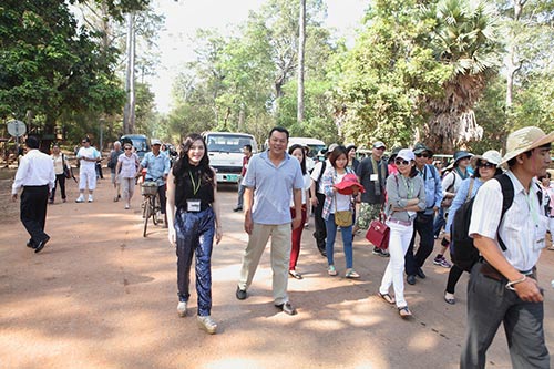 Lý Nhã Kỳ bị nhầm là Đại sứ du lịch Campuchia
