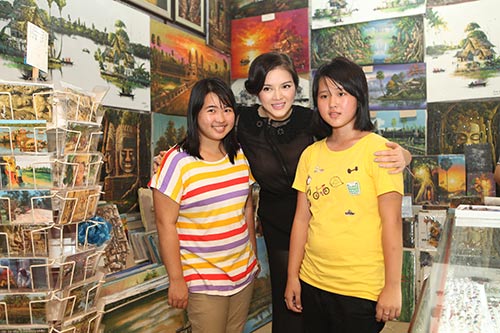Lý Nhã Kỳ bị nhầm là Đại sứ du lịch Campuchia