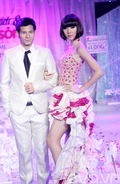 Ngọc Quyên 'lột xác' từ kín đáo đến sexy - 5